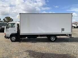 2006 Nissan UD MK175 Refrigerated Pantech - picture2' - Click to enlarge