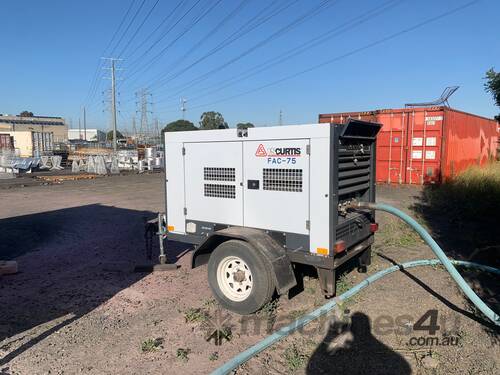 Mobile Compress Diesel Screw Compressor 9 bar - VIC Metro