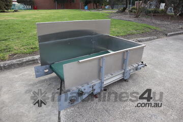 Stainless Steel Wide Belt Conveyor 1.6m Long