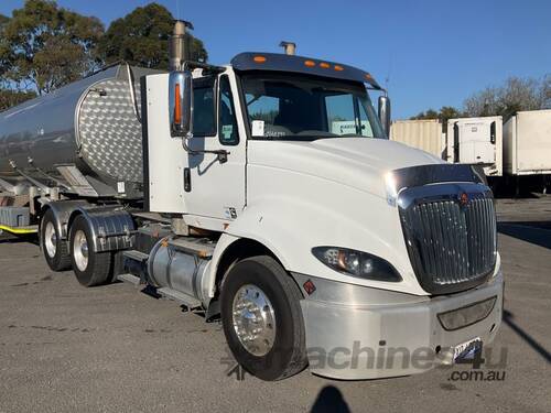 2017 International Prostar Prime Mover