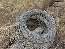 FENCING OLD BARB WIRE - picture0' - Click to enlarge