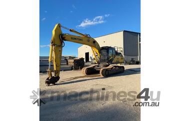 2017 SUMITOMO SH300-6 Excavator w/ Bucket Set