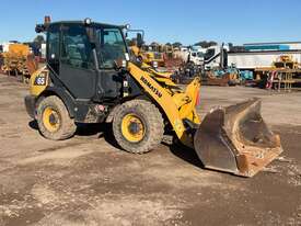 Komatsu WA65-5 Articulated Wheeled Loader - picture0' - Click to enlarge