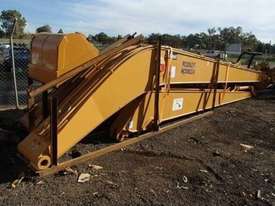KOMATSU LONG STICK 20 - 22 TONN Front End Loader Attachments - picture0' - Click to enlarge