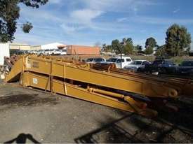KOMATSU LONG STICK 20 - 22 TONN Front End Loader Attachments - picture0' - Click to enlarge