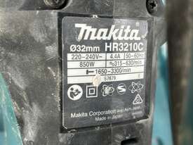 Makita HR3210C Rotary Hammer - picture0' - Click to enlarge