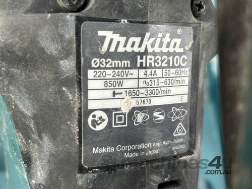 Makita HR3210C Rotary Hammer