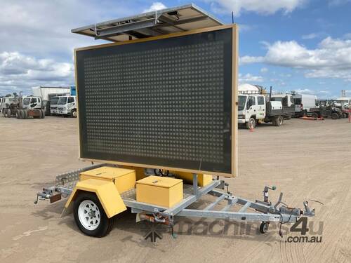 2011 Safe Roads F15040010 Single Axle Sign Board Trailer