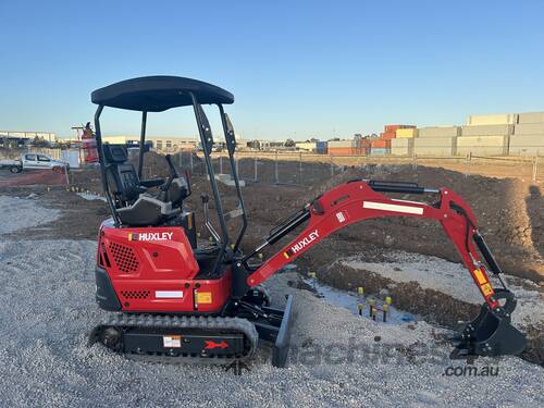 caption *NEW* HUXLEY 2 Ton Excavator