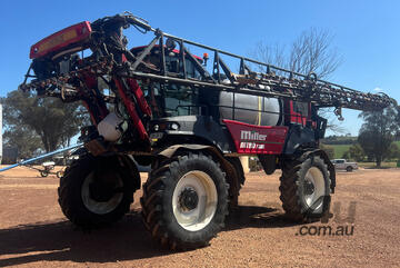 Miller Nitro 7380 Boom Spray Sprayer