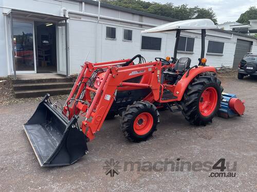 Kioti EX5810 tractor & loader