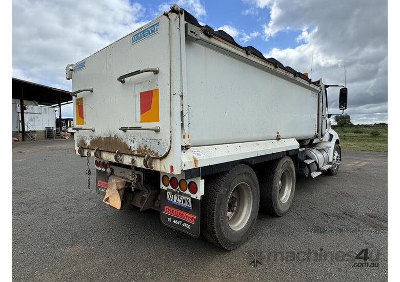 caption 2014 CATERPILLAR CT 610 RIGID TIPPER