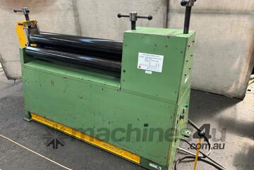 Machine Makers 1250mm x 6mm plate rolls