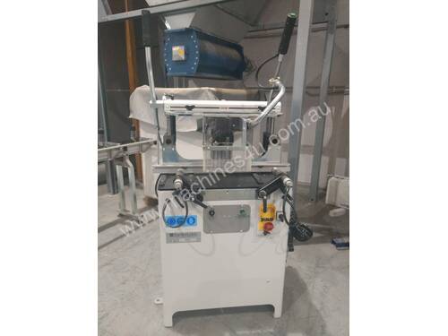 caption FOM ISOS Aluminium Copy Router