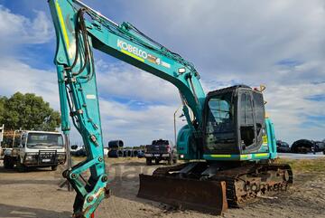 2018 KOBELCO SK135SR LC 15T EXCAVATOR (EX57) WITH HITCH, BUCKETS, CIVIL SPEC, 2610 HOURS
