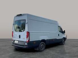 2016 Iveco Daily Van - picture2' - Click to enlarge