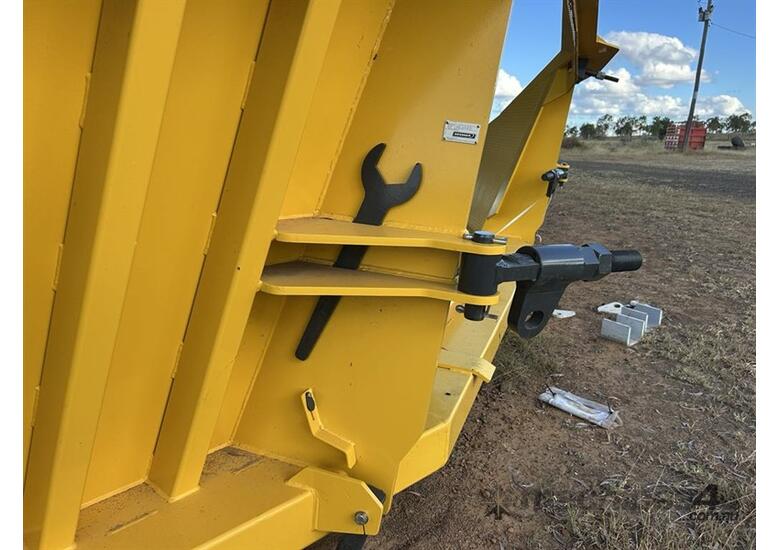 caption GESSNER 26FT WALK IN STICK RAKE - BRAND NEW