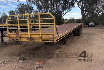 1972 Freighter Flat Top Trailer