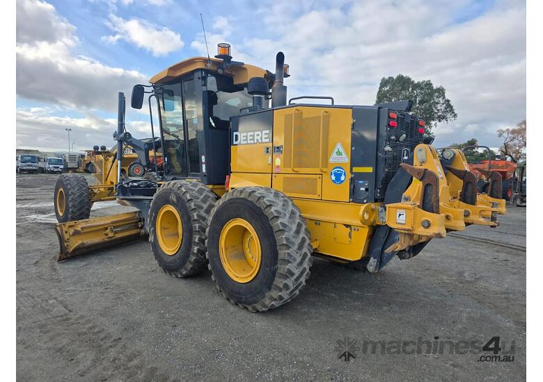 2019 John Deere 872Gp