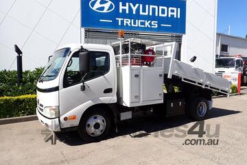 Hino   300