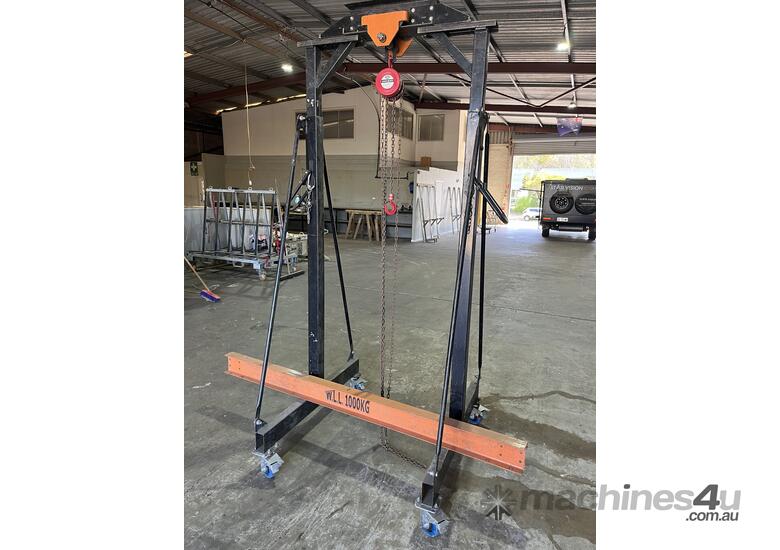 SCA Mobile Gantry & Chain Block Combo – Efficient Load Handling