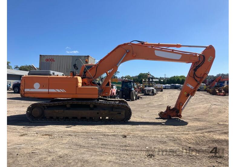 2012 Doosan DX300LCA Excavator (Steel Tracked)