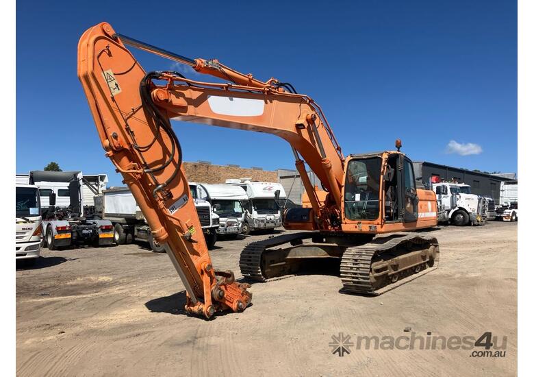 2012 Doosan DX300LCA Excavator (Steel Tracked)