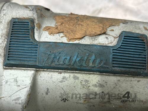 Makita AN942 Pneumatic Framing Nailer