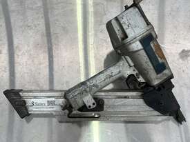 Makita AN942 Pneumatic Framing Nailer - picture1' - Click to enlarge