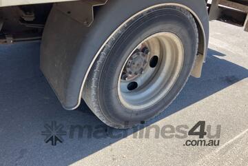 2022 Hino 300 616 Refrigerated Pantech (Day Cab) 2022 Hino 300 616 Refrigerated Pantech (Day Cab)