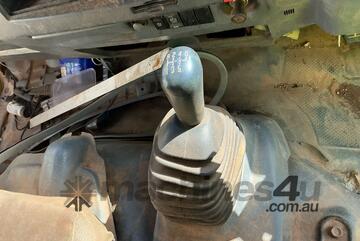 2008 Isuzu NPR Crew Cab Table Top