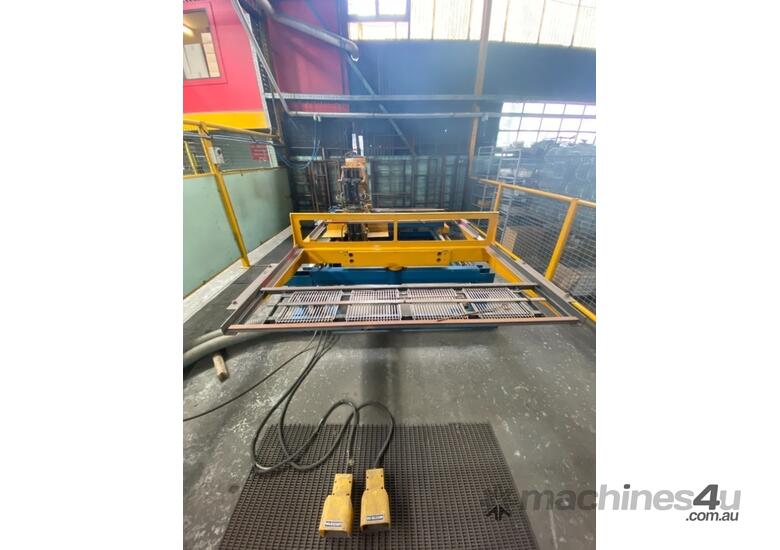 1999 Clifford Industries Versa Weld