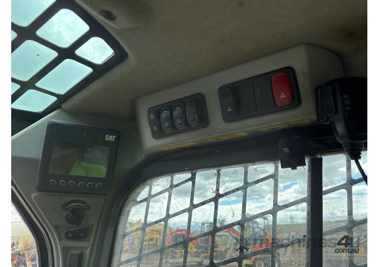 2020 Caterpillar 246D Wheeled Skid Steer