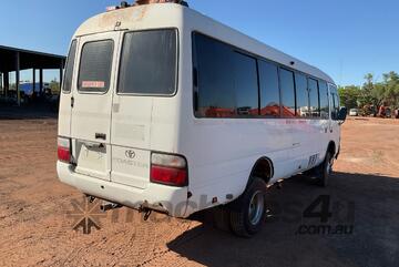 Toyota 2015   Coaster Bus