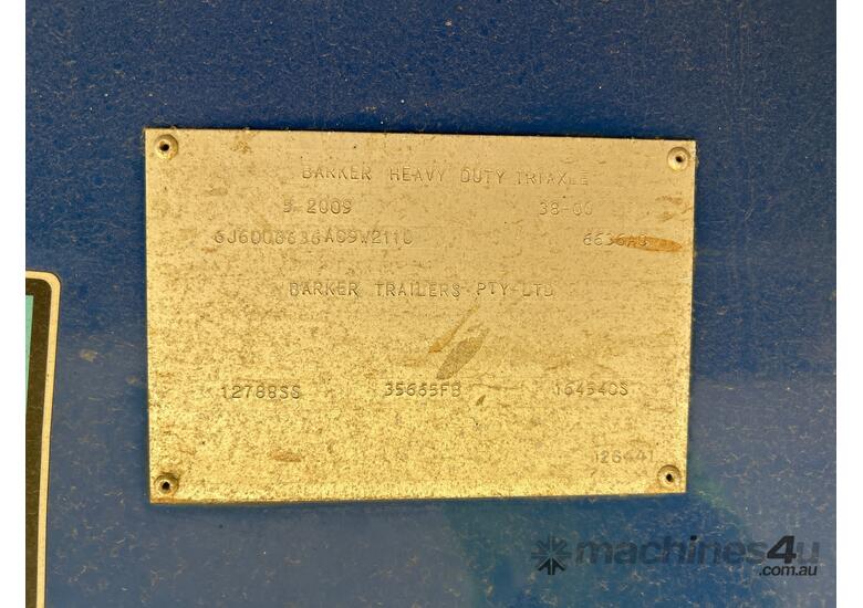 2009 Barker Tri Axle Extendable Flat Top
