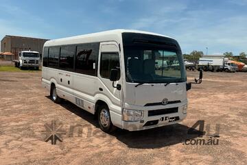 Toyota 2017   Coaster Bus