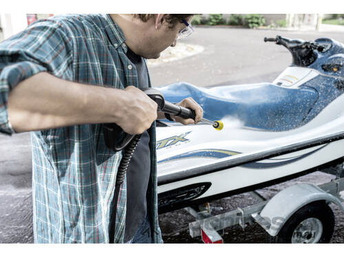  Use a descriptive title to appeal to your buyers and generate the right category options below.