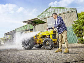  Use a descriptive title to appeal to your buyers and generate the right category options below. - picture1' - Click to enlarge