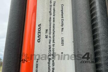 2006 Volvo FM440 Tri Axle TOA Semi Tipper