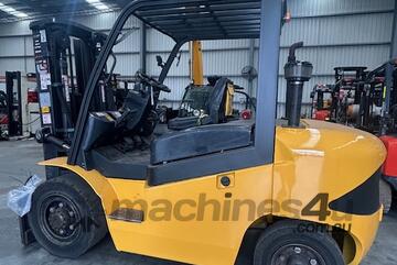   Liugong CLG2045 Diesel Forklift Heavy-Duty Performance