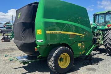 2015 John Deere 960 Round Balers