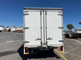 2022 Mitsubishi Fuso Canter 515S Pantech Body - picture2' - Click to enlarge