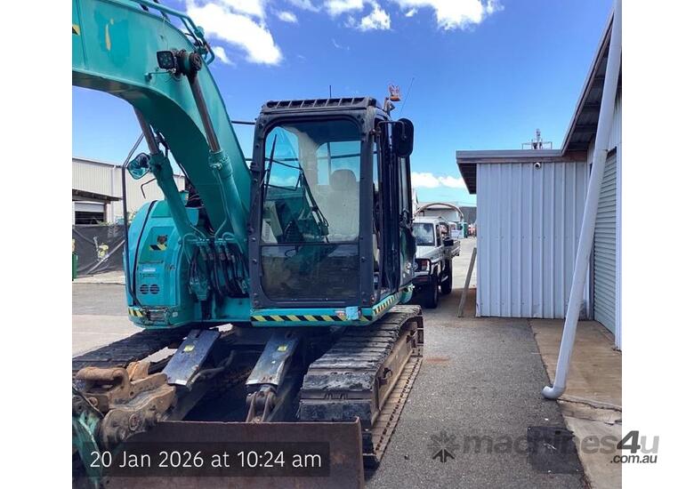 2016 Kobelco SK135SRLC-3 Excavator