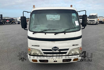 Hino 2009   300 614 Tipper