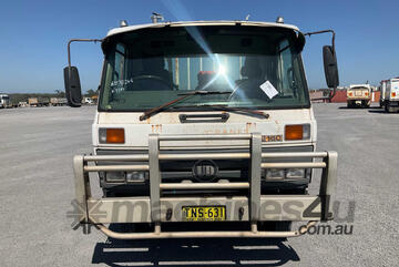 1995 Nissan UD CM160 Table Top