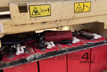 2015 JLG Industries R6 Scissor Lift