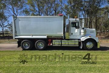2011 Kenworth T409 SAR Cummins ISX, low kms on rebuild, 18sp, dual X locks