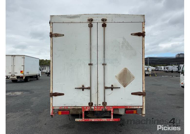 2002 Hino DUTRO Curtainsider