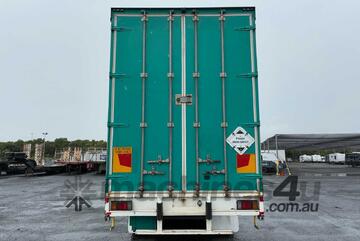 2011 Isuzu FVM 1400 Curtainsider