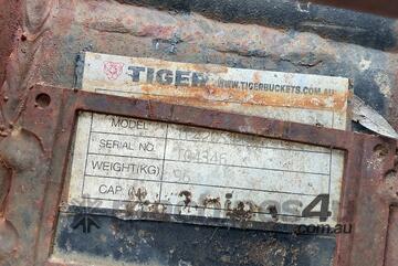 Tiger   Sieve Bucket